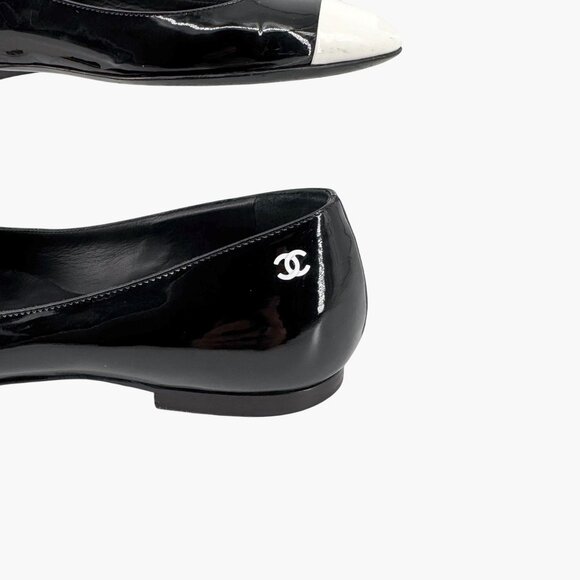 Chanel Cap Toe CC Ballet Flats Size 38.5 US 7.5-8 Black Patent Two Tone Shoes - Picture 10 of 16